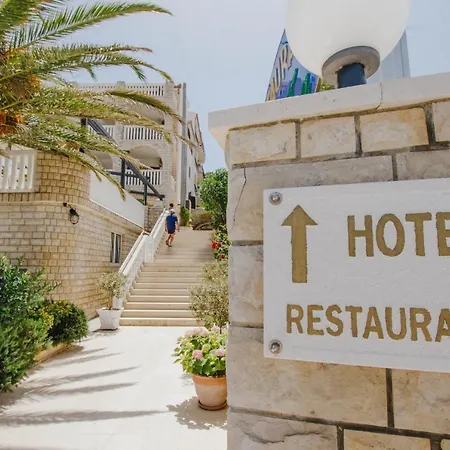 Tina Hotel