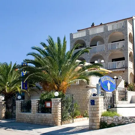 Hotel Tina