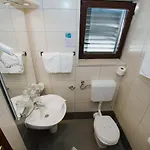 Tina 3* Arbanija