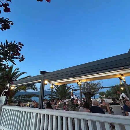 Tina Ξενοδοχείο Arbanija