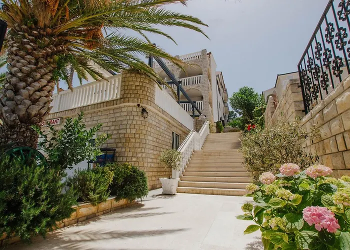 Tina Ξενοδοχείο 3*