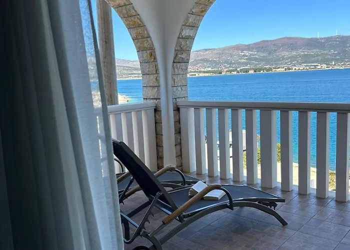 Tina Ξενοδοχείο 3*