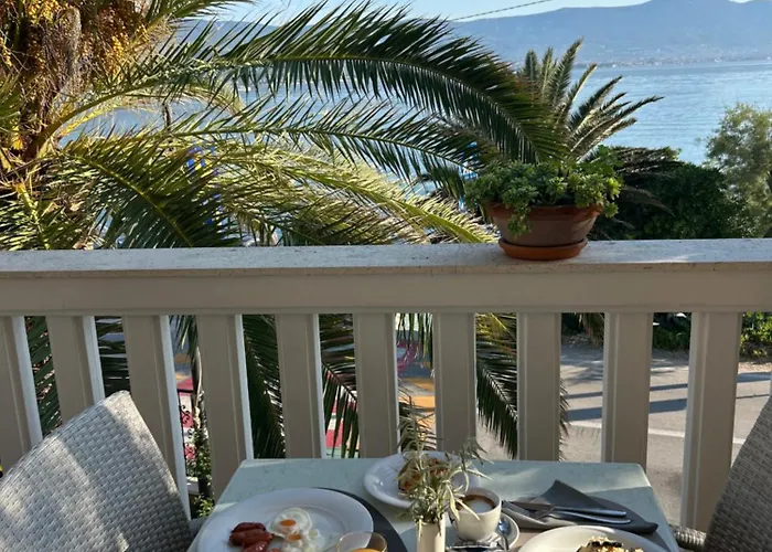 Ξενοδοχείο Tina