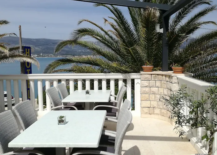 Tina Ξενοδοχείο 3*