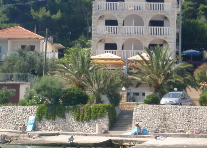 Tina Ξενοδοχείο