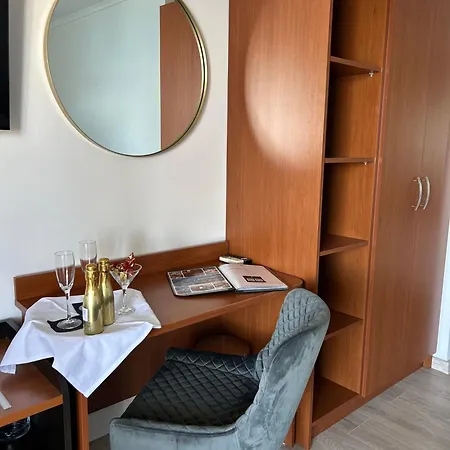 Tina Hotel
