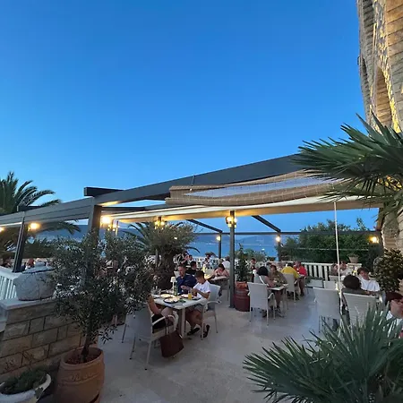 Hotel Tina
