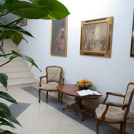 Hotel Tina 3*