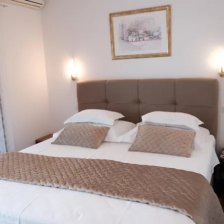 Tina Hotel