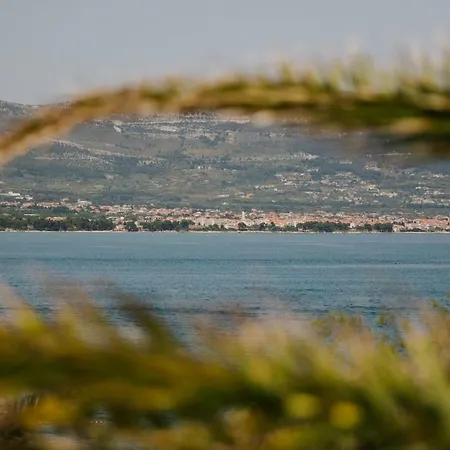 Hotel Tina Arbanija
